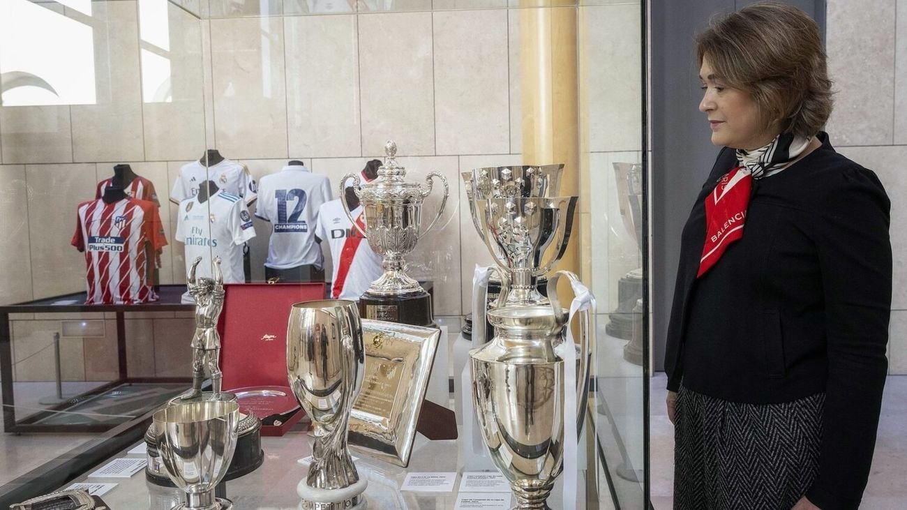 Marta Rivera de la Cruz visita la exposición