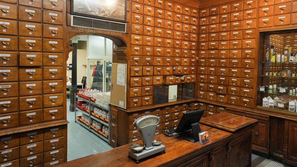 Una farmacia de una familia